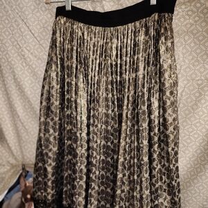 Coach Metallic Pleated skirt, SZ 8